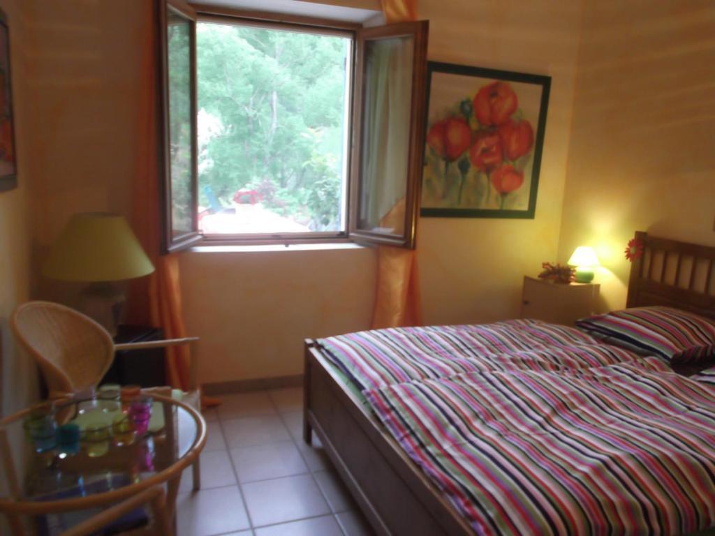 La Serenade Bed & Breakfast Buis-les-Baronnies Room photo